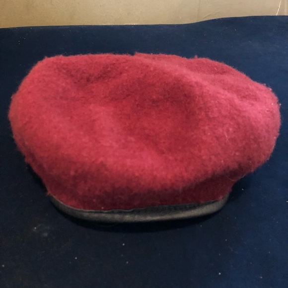Raspberry Beret w/ Black Leather trim - Picture 1 of 3